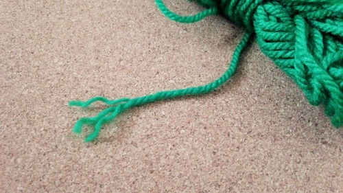 3本撚りの糸の画像